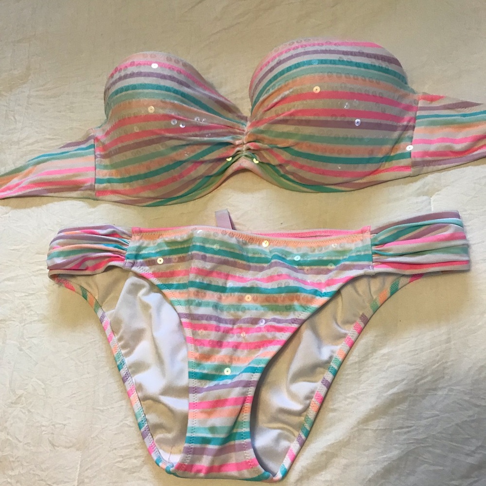 VS bathingsuit